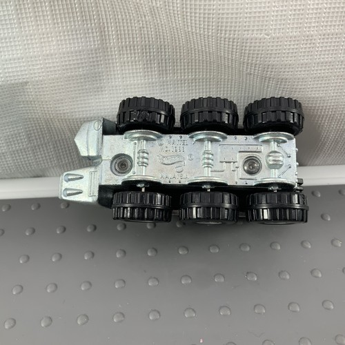 Vintage Hot Wheels Action Command Radar Ranger Metalflake Silver Die Cast - Picture 5 of 6