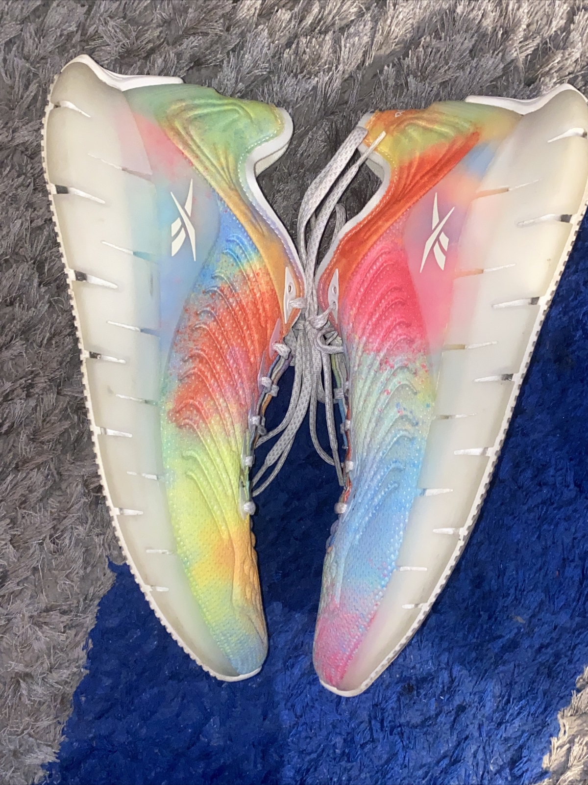 SAOLA Scarpe da corsa casual Reebok Zig Kinetica da uomo taglia 8 5 bianche arcobaleno FY1008