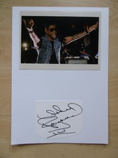 Usher autograph signed A4 index card cut with picture
