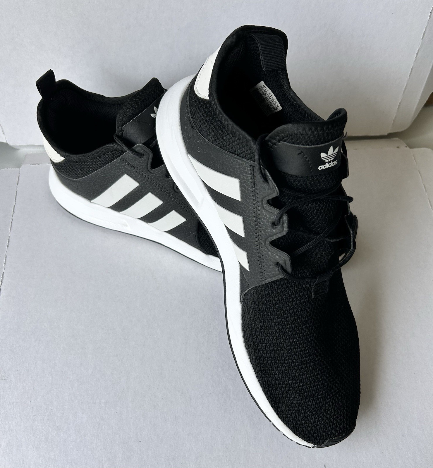 SAOLA scarpe uomo Adidas bianche e nere taglia 11