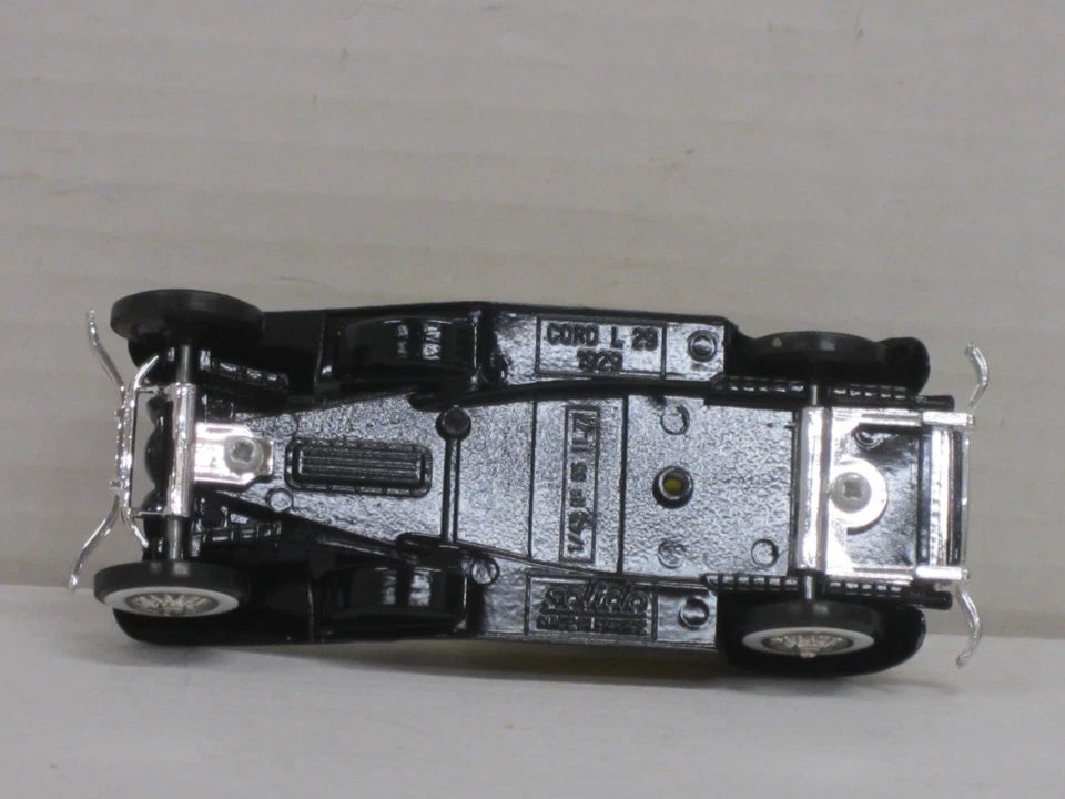 Cord L 29 Limousine 1929 in gelb/schwarz ohne Box Solido 55 1:43 - Bild 4 von 4