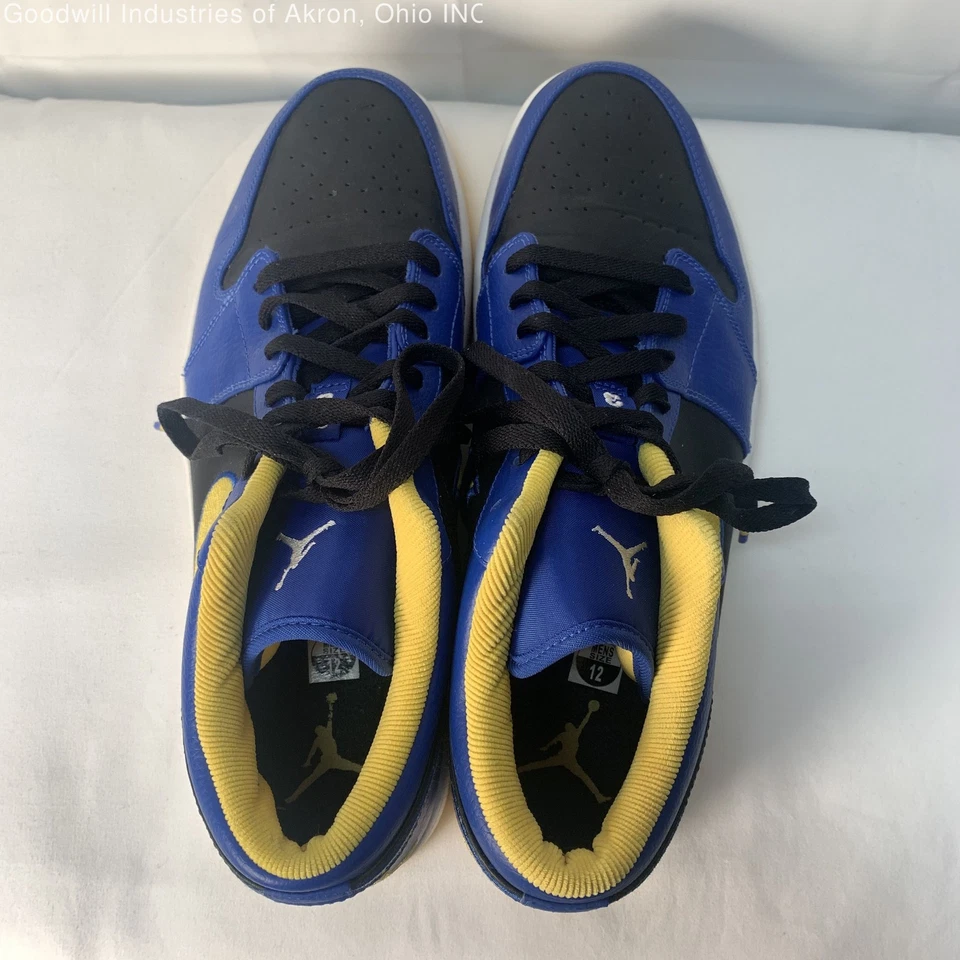 Zapatillas bajas retro para hombre 'Laney' Jordan 1 auténticas certificadas Gently Loved, talla 12 Foto 3 de 4