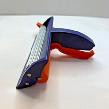 Fiskars Paper Crimper Tool 9340 Extra Wide 6.5 in Rollers Accordion Corrugator