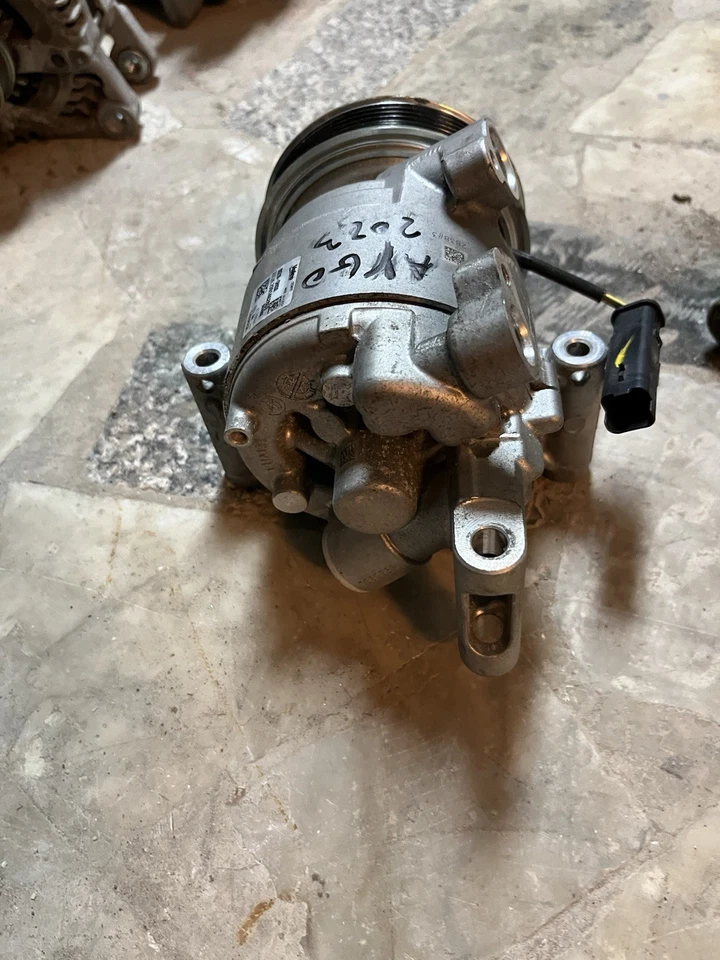 Compressore Climatizzatore Toyota Aygo - Immagine 4 di 4