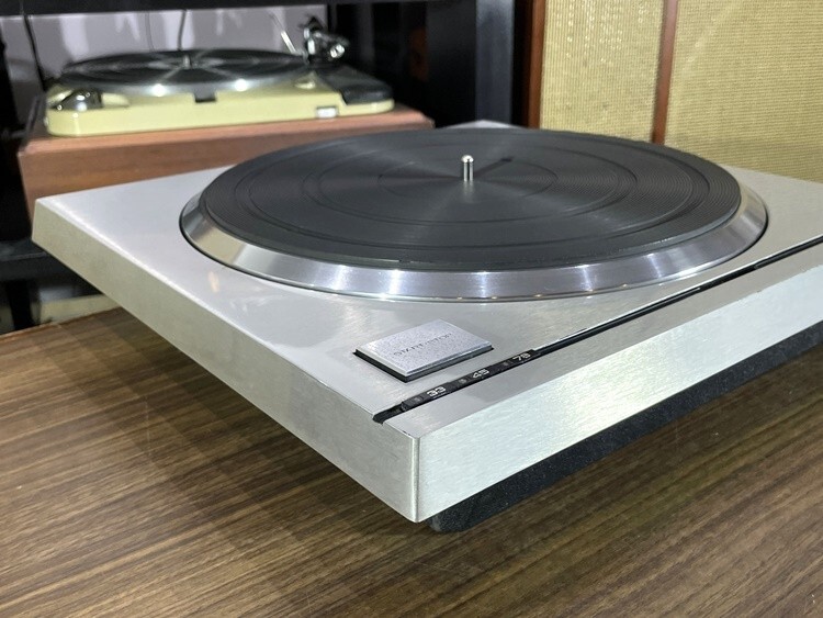 Technics SP-10MKII/SH-10E ターンテーブル キャビネット Technics SP-10MKII/SH-10E ターンテーブル キャビネット