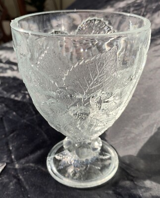 OPTIC PASABAHCE TURKEY CIRCLE OF ART GLASS 3D RAISED FRUIT COCKTAIL GLASS