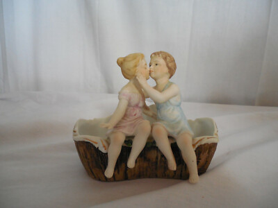 Inarco bisque porcelain boy & girl stealing a kiss planter E1715 rare