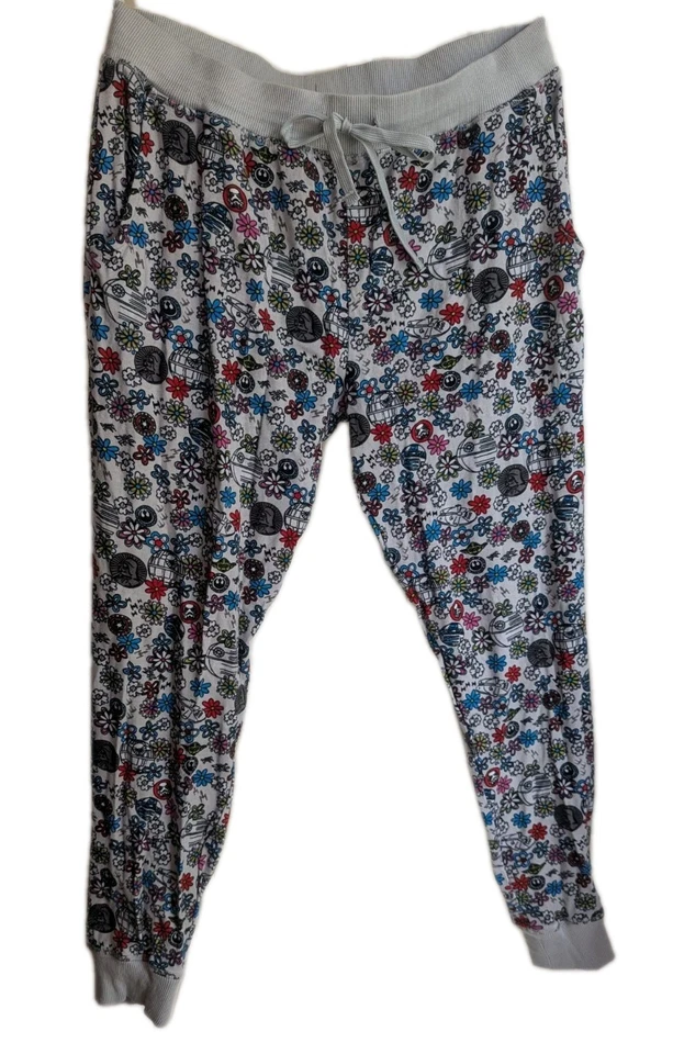 Pantalones Jogger PJ Star Wars Talla M Medianos Muy Lejanos Ditsy Vera Bradley Foto 2 de 4
