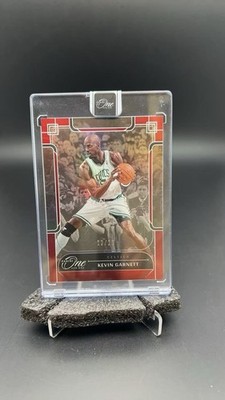 2023-24 Panini One and One Kevin Garnett Red /15 Timberwolves #21161 SCM