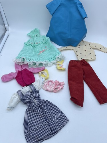 Lotto abbigliamento Barbie vintage anni 60 70 MCM impermeabile, tuta Ken tempo libero, Dorothy - Foto 8 di 11
