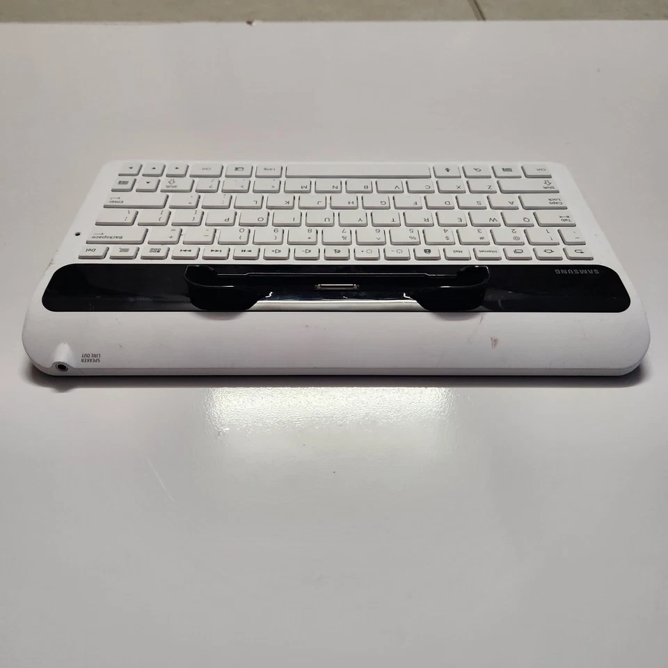 Original Samsung ECR-K18AWEBXAR Keyboard Dock for Galaxy Tab 7.0 #2239 - Image 4 of 4