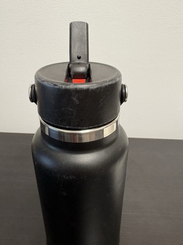 Genuine Hydro Flask Black 32oz Thermos Insulated With Straw Lid BUT NO STRAW - Picture 4 of 5