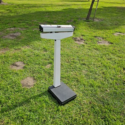 Vintage HEALTH O METER Doctor Scale Model 230 Weight 350lb Works 36