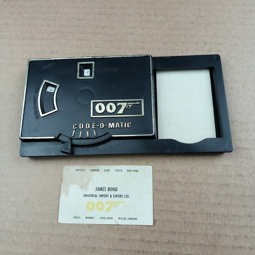 James Bond 007 Secret Agent Vintage 1965 DMG Code-O-Matic Message Decoder - 第 1/16 張圖片