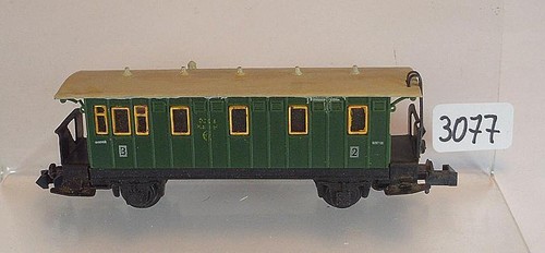 Arnold Spur N 1/160 Personenwagen 2/3. Klasse 2-achsig der DR Dach bemalt #3077 | Zustand: Gebraucht