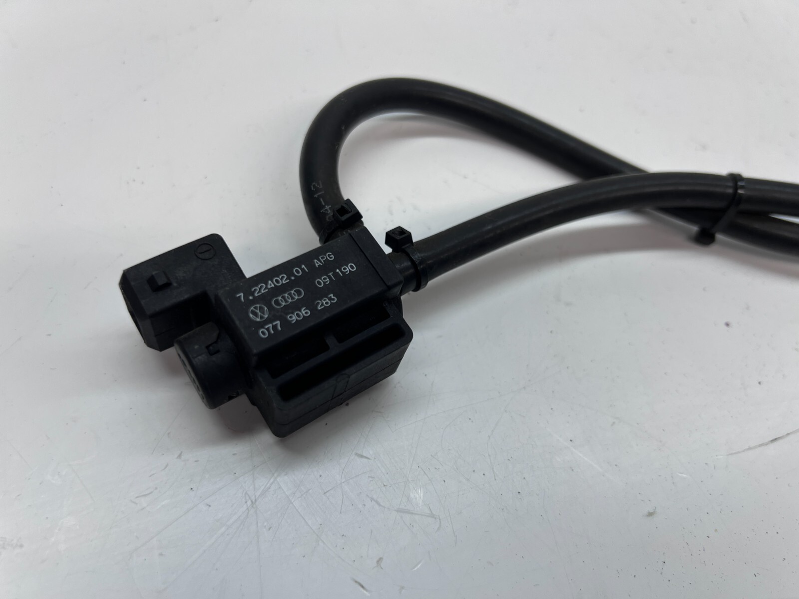 LAMBORGHINI GALLARDO LP550 LP560 570 VACUUM LINE AIR ELECTROVALVE OEM 077906283