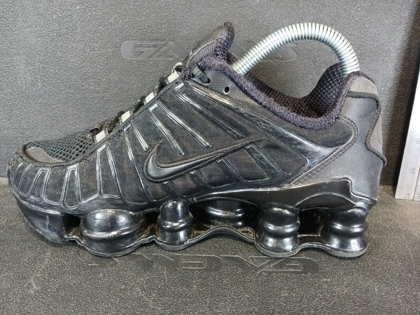 NIKE SHOX TL Triple Black (RARE) US sz. 4 (BV1127-001) PRE-OWNED image 6