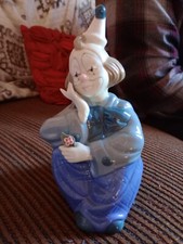 Clown Porcelana De Cuernavaca Mexico Sitting Thinking Vintage Figurine 7" Blue