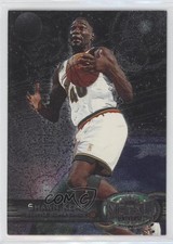 1997-98 Metal Universe Reebok Silver Shawn Kemp #67 1r6