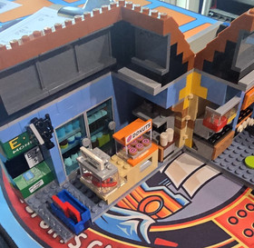 LEGO 71016 The Simpsons Kwik-E-Mart No Minifigures