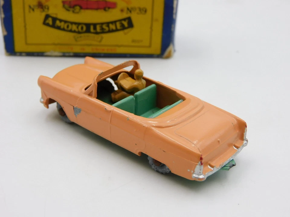 Lesney Matchbox 9 Ford Zodiac cabriolet vintage die cast w/ box - Immagine 3 di 4