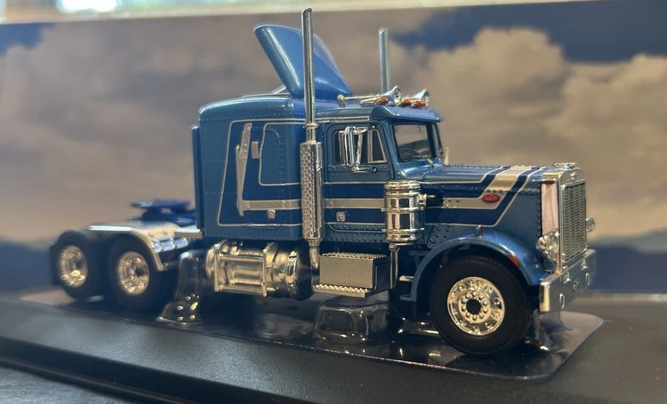 1/64 Diecast IXO Peterbilt 359 Foto 2 de 2