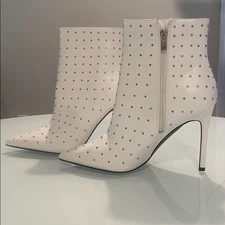 New Nine West Farrah White Studded Zip Bootie Size 10 Retail $159