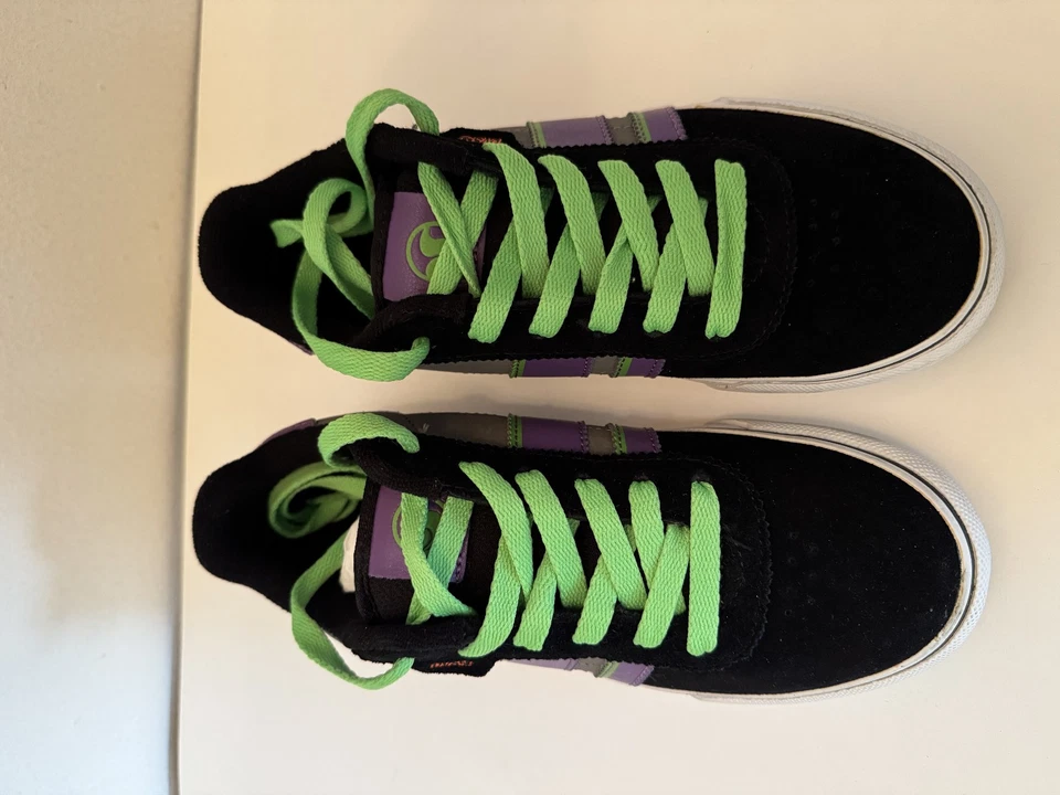 DVS Milan 2 CT Skateboard Sneakers + sticker - Boys kids - Size 4 - 2019 - Image 4 of 4