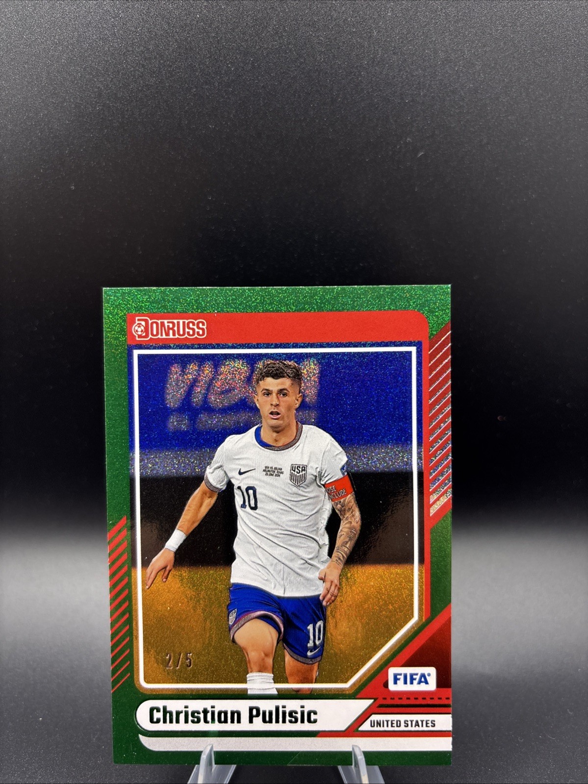 🔥Christian Pulisic 2/5 Gold Limited SSP 2024 Panini Prizm Soccer USA Captain view 2