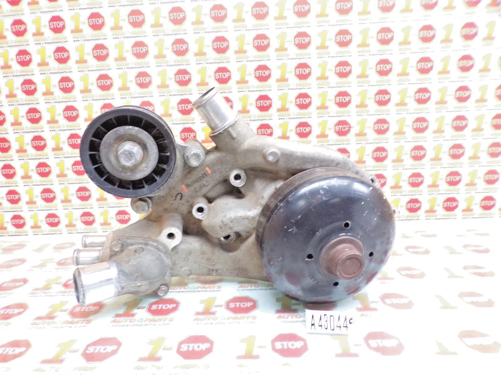 2007-2014 CHEVROLET TAHOE ENGINE WATER PUMP 12600767 OEM