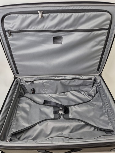 Tumi Gen 4.3 Core Medium Trip Expandable 4 Wheel Packing Suit Case Willow Green - Picture 8 of 10
