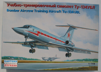 EASTERN EXPRESS 14418 Tupolev Tu-134 UBL Bomber Aircrew Training 1:144 Flugzeug