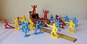 pirate pretend play