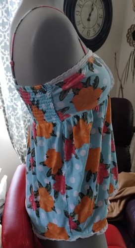 Arizona Jean Spaghetti Strap Top Womens M Front Detail Floral 100% Cotton - Picture 3 of 8
