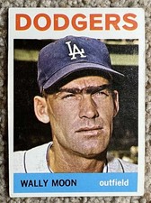 Wally Moon - 1964 Topps # 353 -