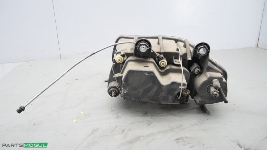 2005-2008 Maserati Quattroporte Front Right Passenger Side Xenon Headlight OEM