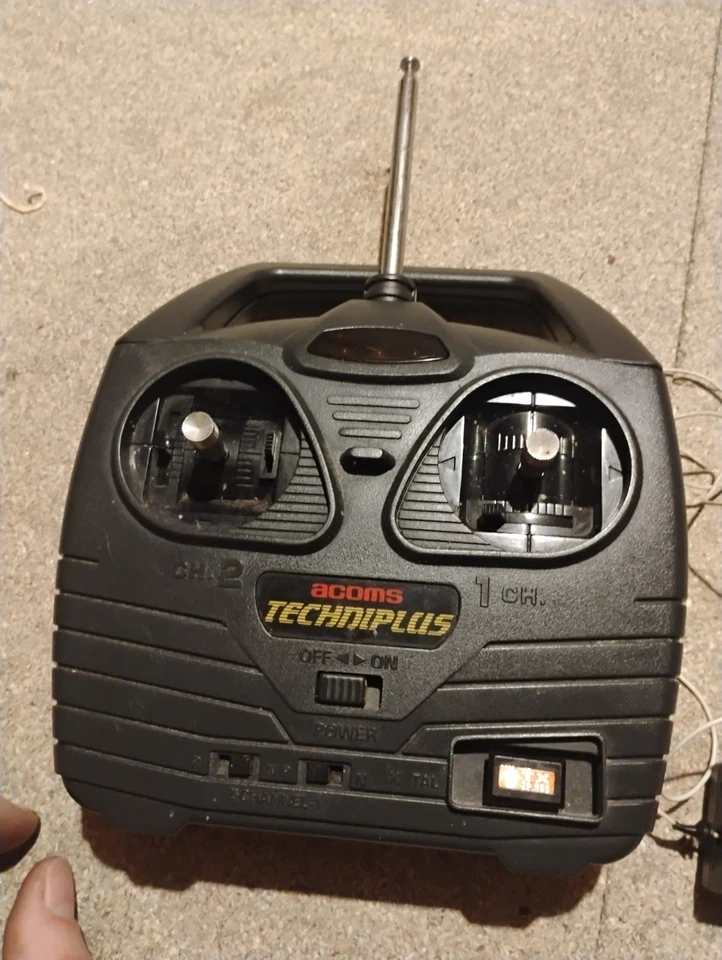 ACOMS Techniplus AP-202 TRANSMITTER & ACE RC T4R02A RECEIVER & CRYSTALS WORKING - Image 2 of 4