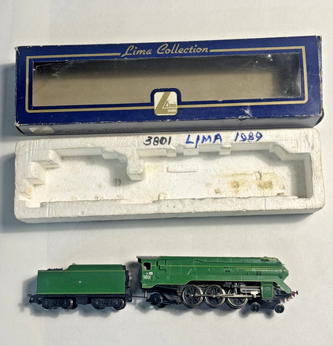 LIMA HO Scale NSWGR C38 Class 3801 Powered Locomotive | Condition: Used