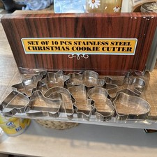 VINTAGE BOX 10 PCS STAINLESS STEEL CHRISTMAS COOKIE CUTTERS NEW IN BOX