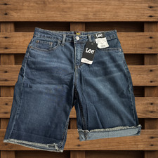 Lee Bermuda Short Mid-Rise Stormy Lines Size 10M Dark Wash NEW