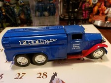 Ertl Limited Edition 2 1/2 Ton Bank With Key