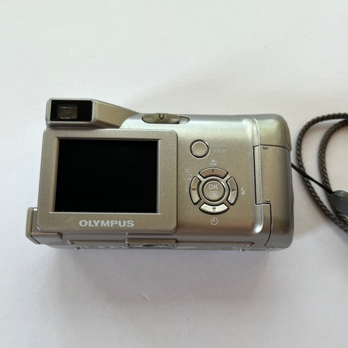 Olympus Camedia D-540 Zoom Digital Camera 3.2MP + User Manual *WORKS* - Picture 4 of 6