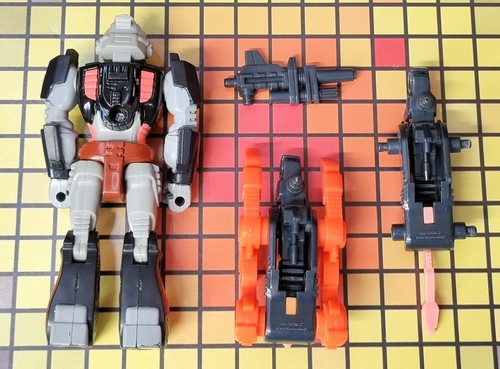 Vintage Hasbro Transformers G1 Action Master Treadshot Complete w/Catgut - Picture 3 of 9