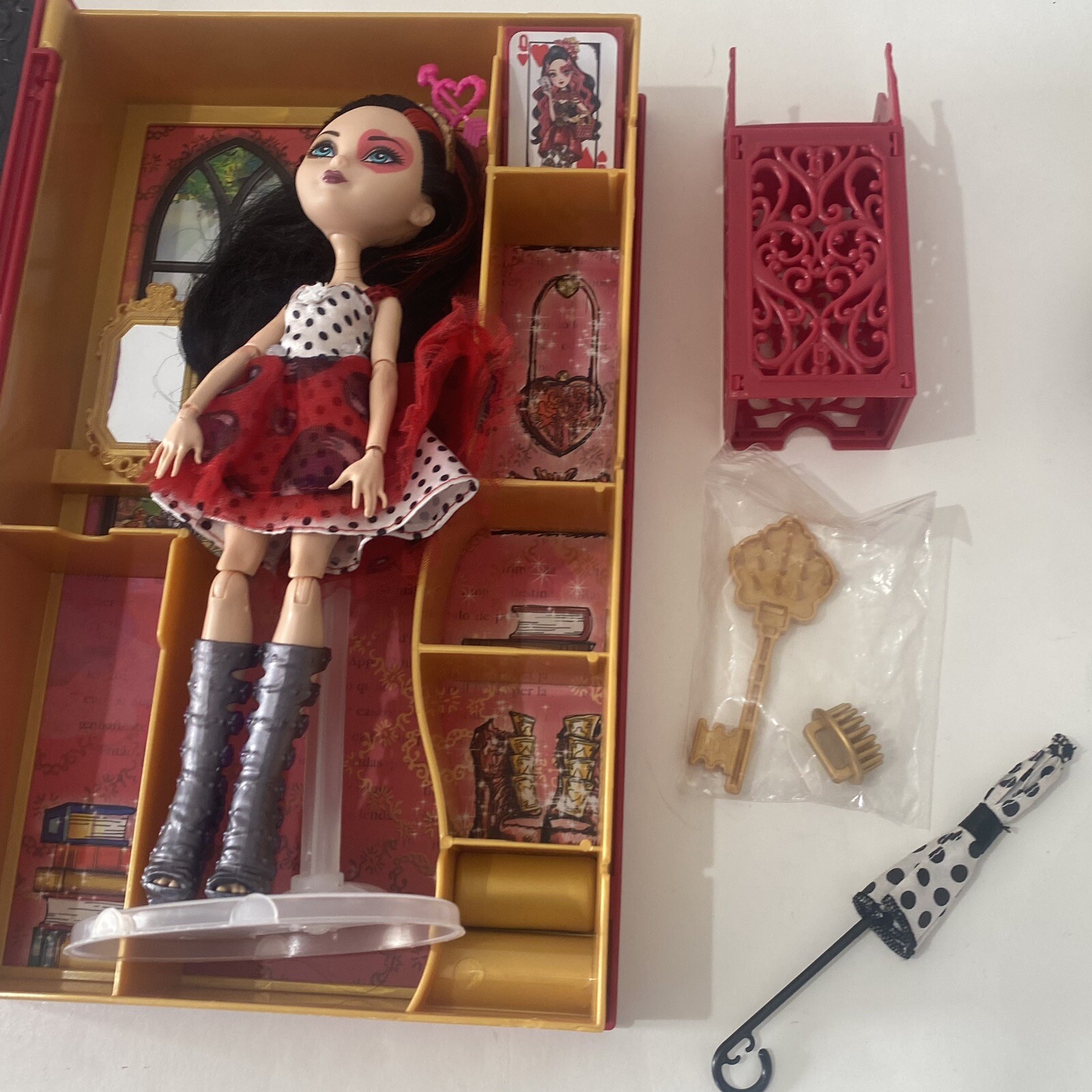 Mattel 2014 Ever After High - Spring Unsprung - Lizzie  Playset Doll