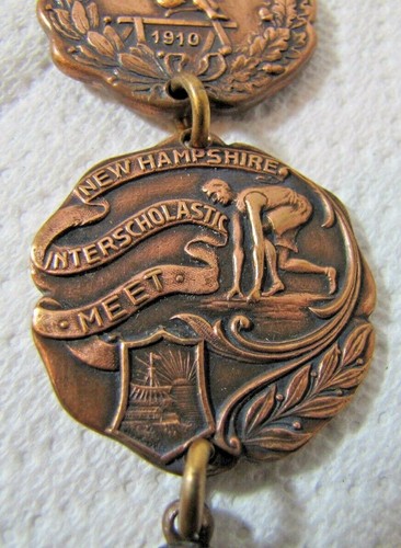 1910 1st Place RELAY RACE GMIAA NEW HAMPSHIRE Sports Award Medallion ROBBINS D&C - Picture 3 of 9