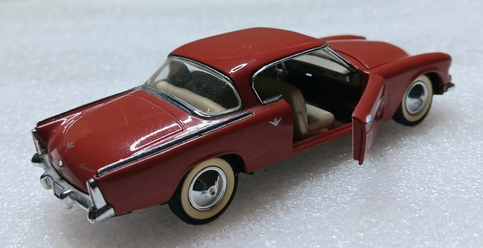 1953 Studebaker Starliner Franklin Mint Precision Models 1:43 Diecast - Image 3 of 4