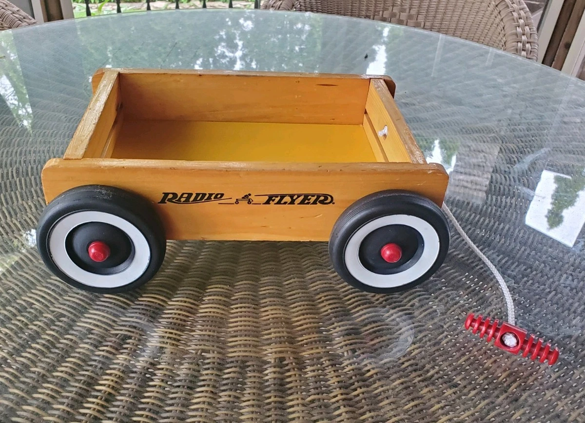 RADIOFLYＥＲ　ROCK&BOUNCEPONEY RADIOFLYER ROCK&BOUNCEPONEY Radio Flyer Retro Rocket Ride On
