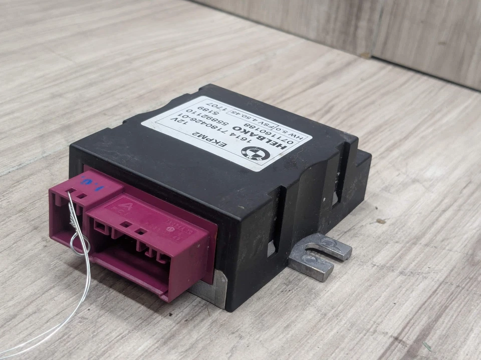 Módulo de controle de relé de bomba de combustível 06-13 OEM BMW E82 E88 E90 E92 E93 Helbako EKPM2 - Imagem 3 de 4
