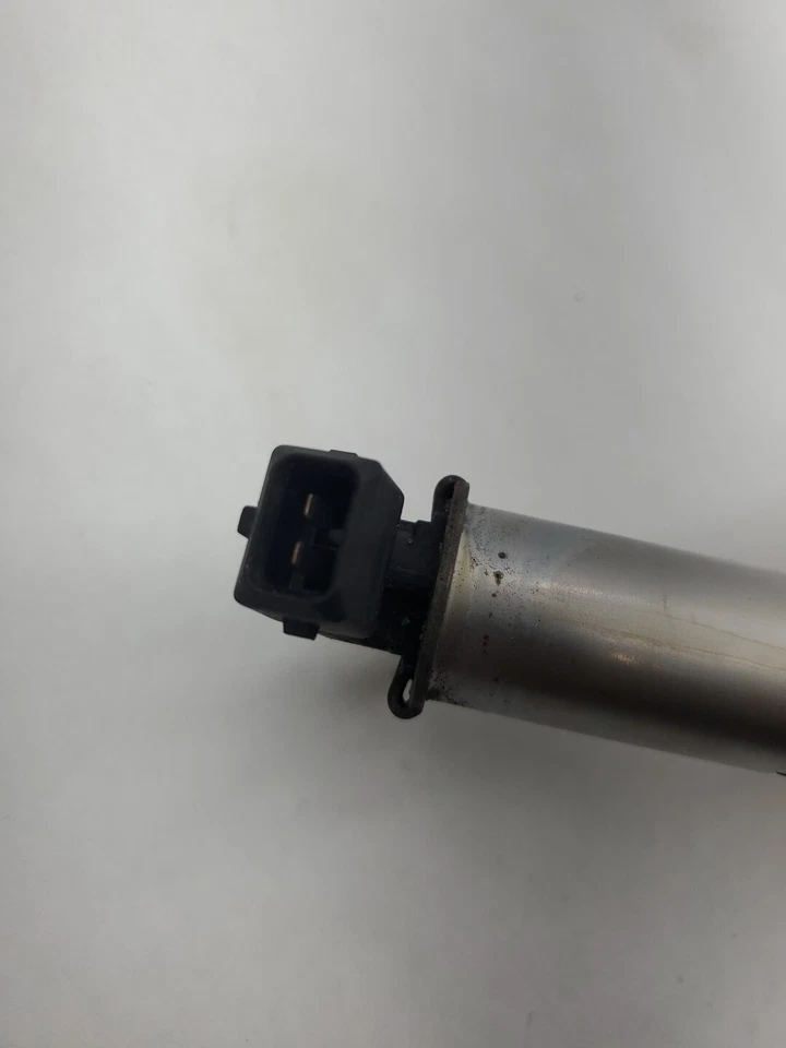 BMW 750I 2009-2015 - Electroválvula Vanos 7585776 Foto 4 de 4