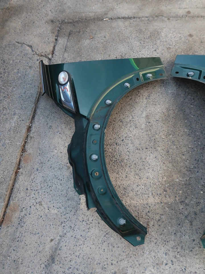 MINI COOPER S R56+ 2007-2013 JUEGO GUARDABARROS DELANTERO IZQUIERDO Y DERECHO GENUINO VERDE FABRICANTE ORIGINAL Foto 2 de 4
